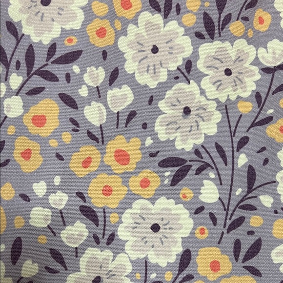 🌻🌼🐝🐥Happy Spring Floral Canvas Crossbody Tote - Gray & Yellow - Picture 5 of 11